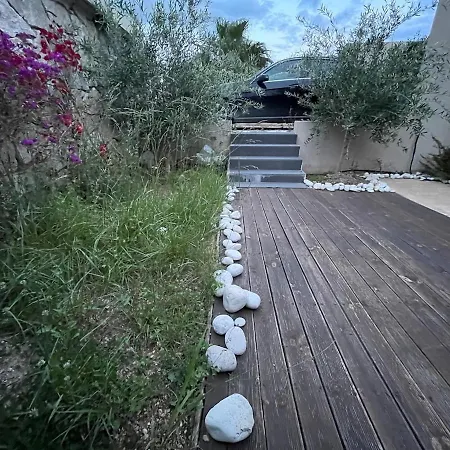 Coast 136 Holiday home Paljasa